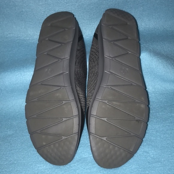 𝅺CLOUDSTEPPERS by Clarks gray black slip ons ultra lightweight NEW size 9 1/2 M - Picture 4 of 6